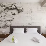Hotell Crystal