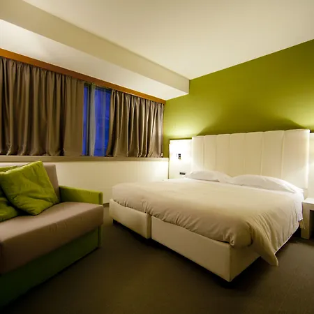 Hotel Crystal 4*