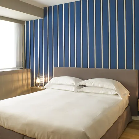 Hotel Crystal 4*