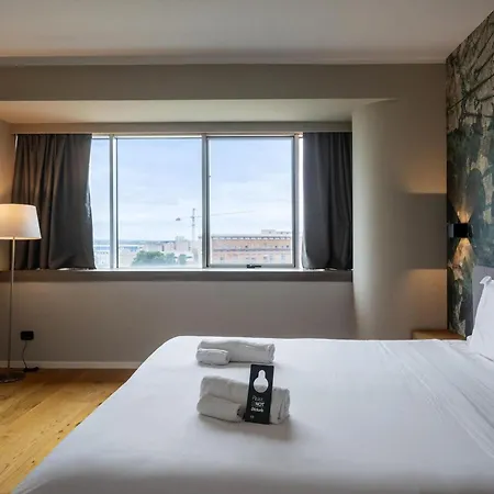 Crystal Hotel 4*