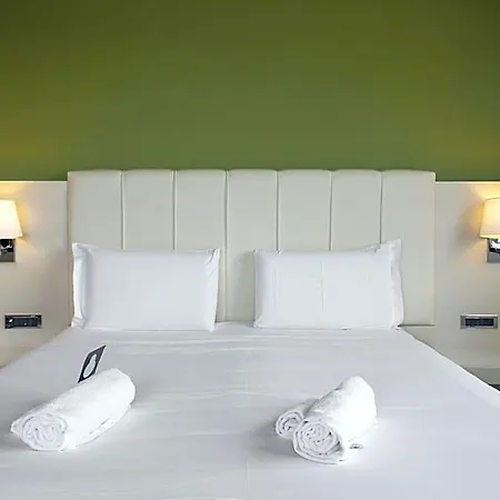 Crystal Hotel 4*